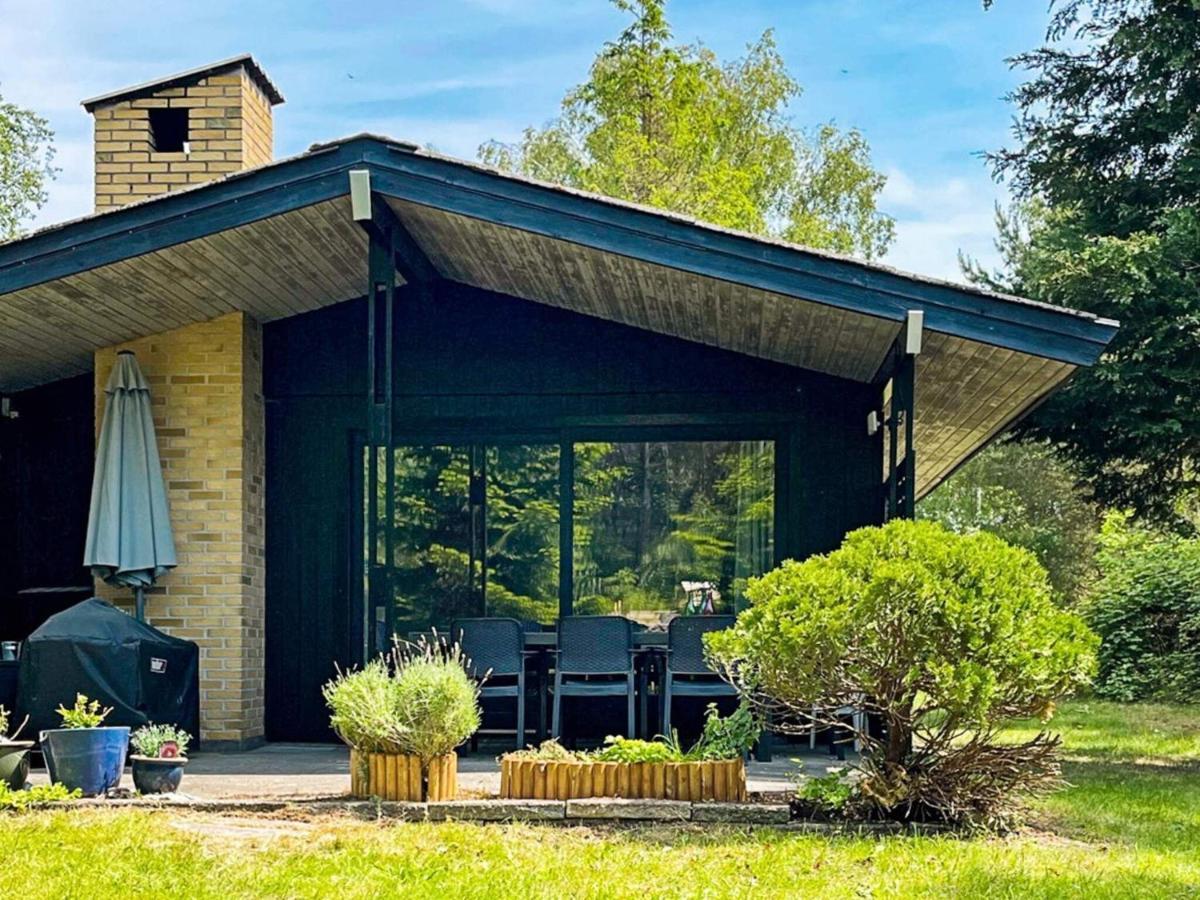 6 Person Holiday Home In V Ggerl Se Bøtø By Exteriör bild